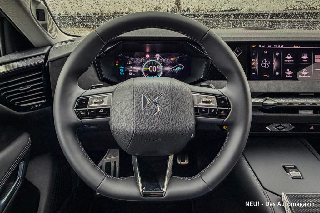 DS No.4 E-Tense Lenkrad