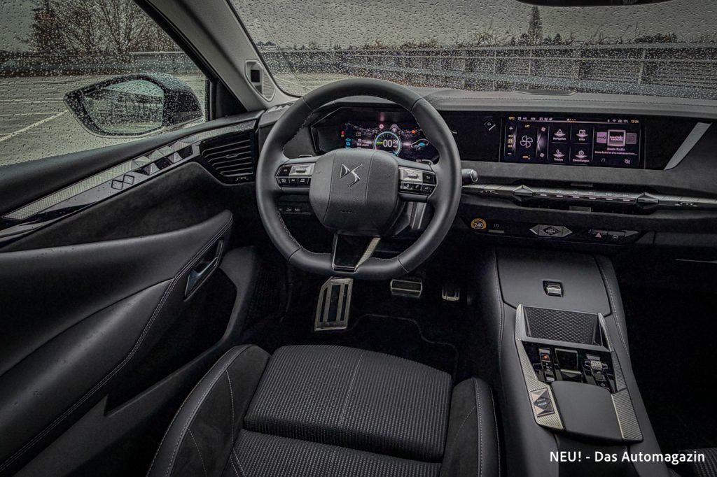 DS No.4 E-Tense Innenraum