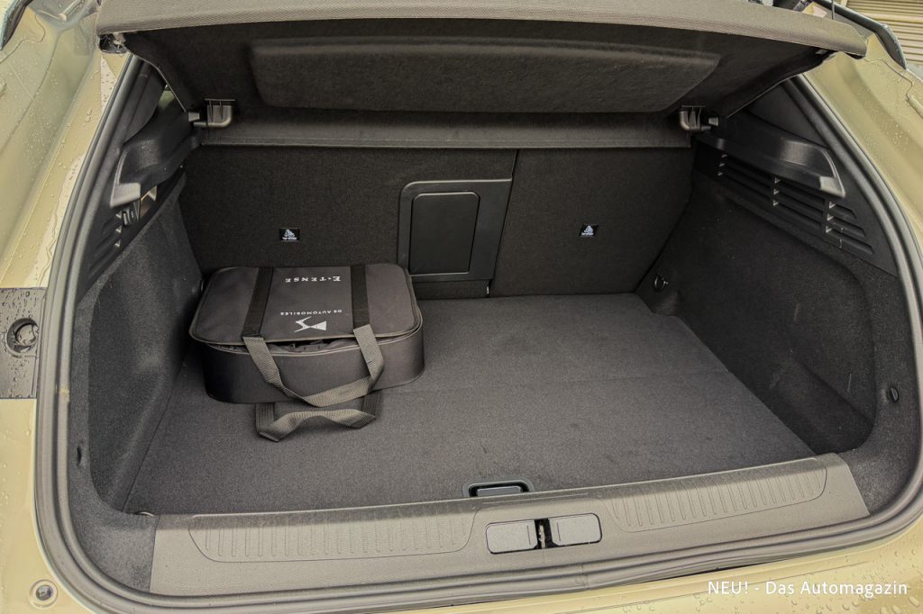 DS No.4 E-Tense Kofferraum