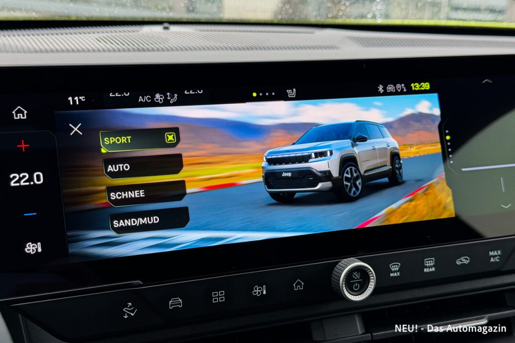 Jeep Compass Elektro Zentralbildschirm