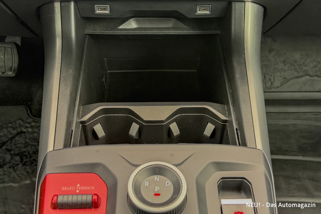 Jeep Compass Elektro Getränkehalter