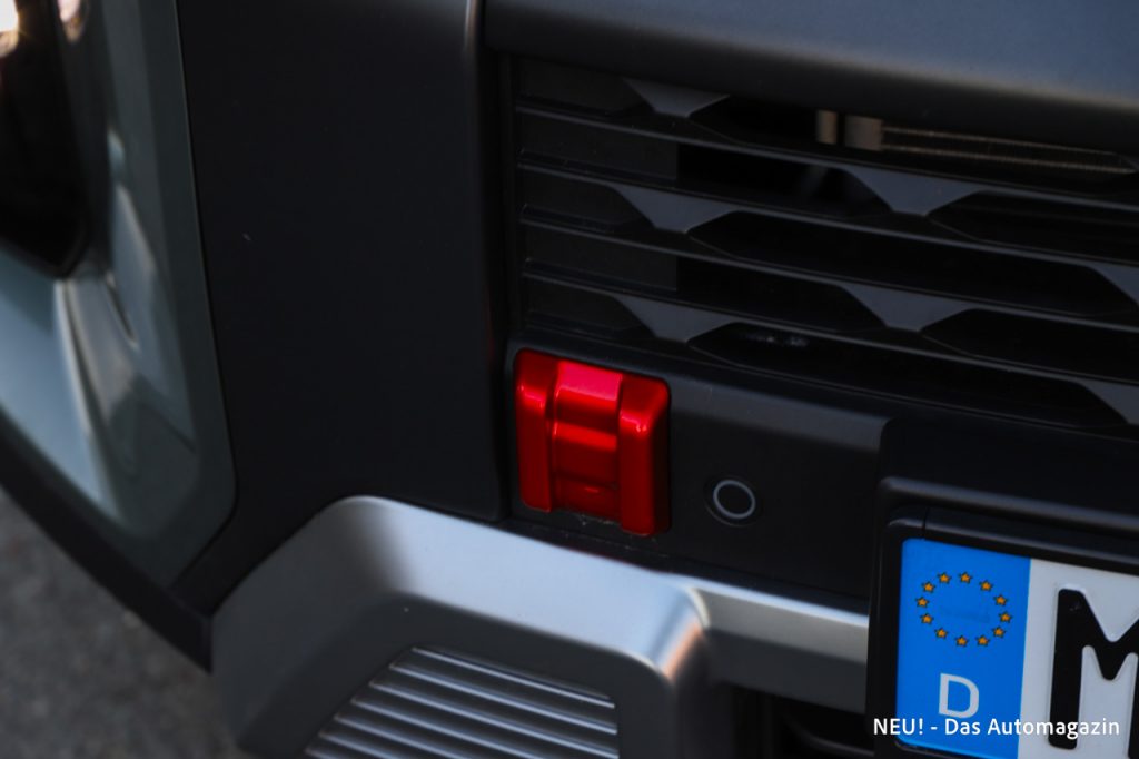 KGM Torres 4WD rote Abschleppöse