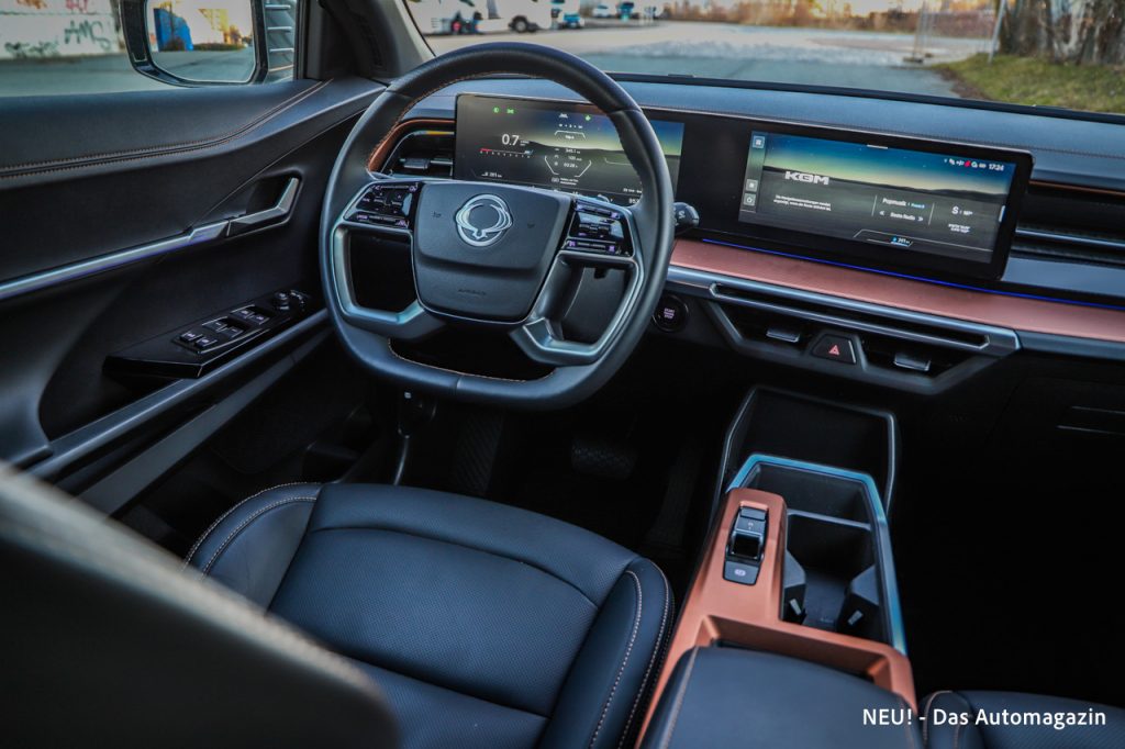 KGM Torres 4WD Innenraum