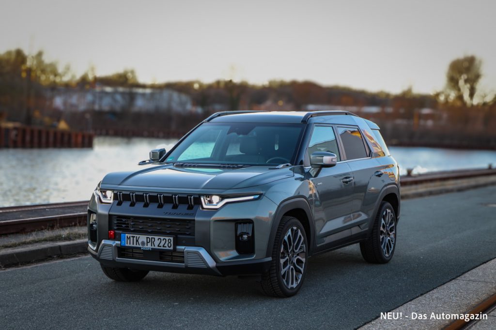 KGM Torres 4WD schräg vorne