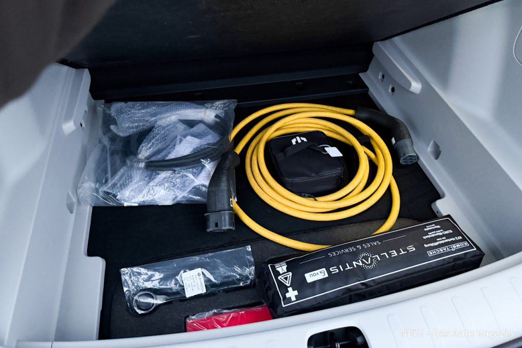 Leapmotor B10 Staufach Kofferraum