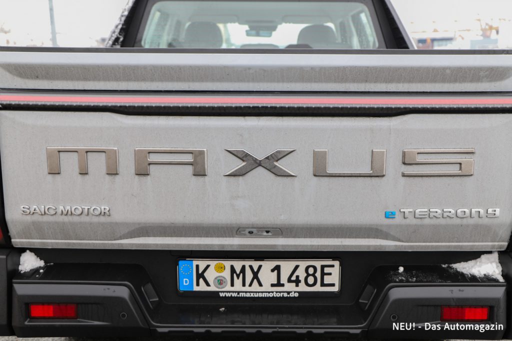 Maxus Schriftzug Heck