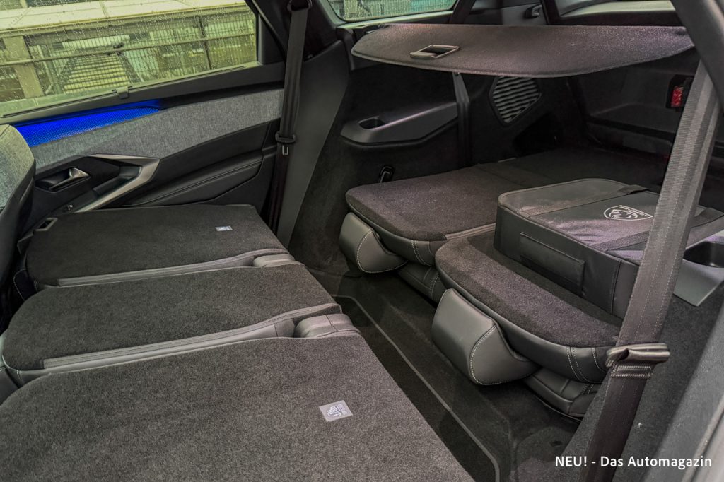 Peugeot E-5008 7-Sitzer