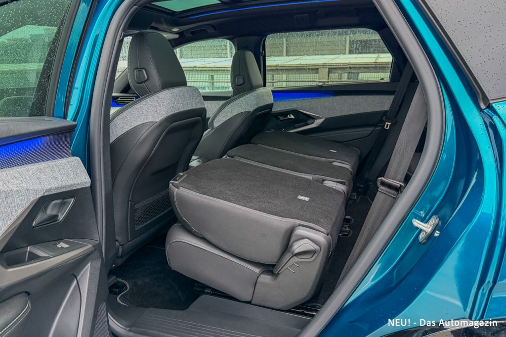 Peugeot E-5008 Rückbank umgeklappt