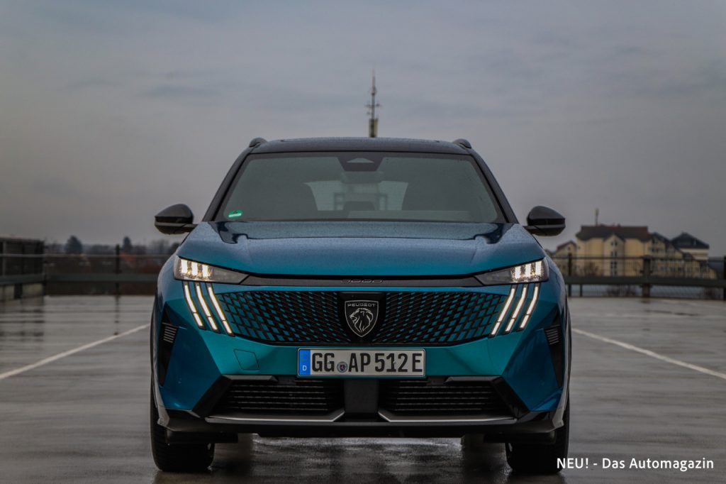 Peugeot E-5008 Front