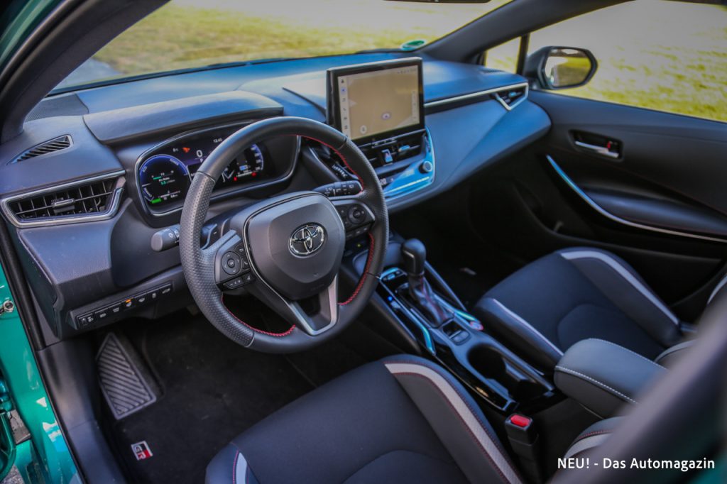 Toyota Corolla Touring Sports Hybrid GR Interieur
