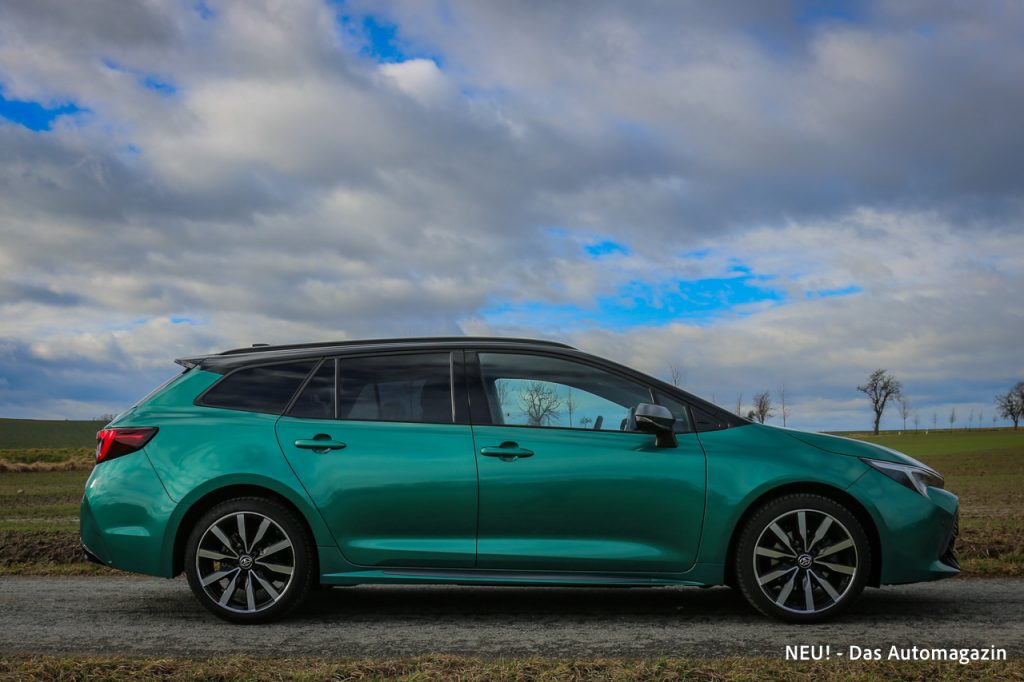 Toyota Corolla Touring Sports Hybrid Seite