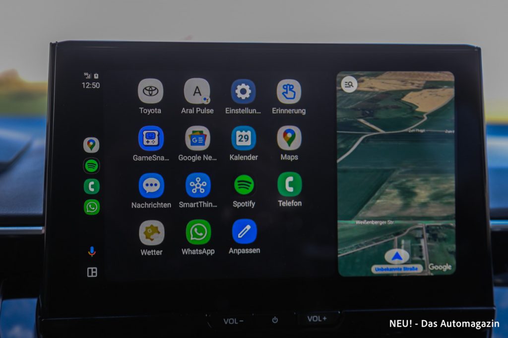 Toyota Corolla Touring Sports Hybrid Infotainment