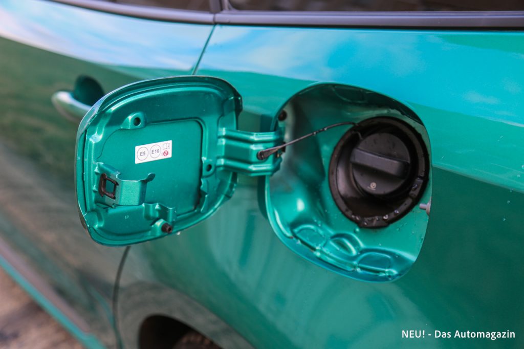 Toyota Corolla Touring Sports Hybrid Tankklappe