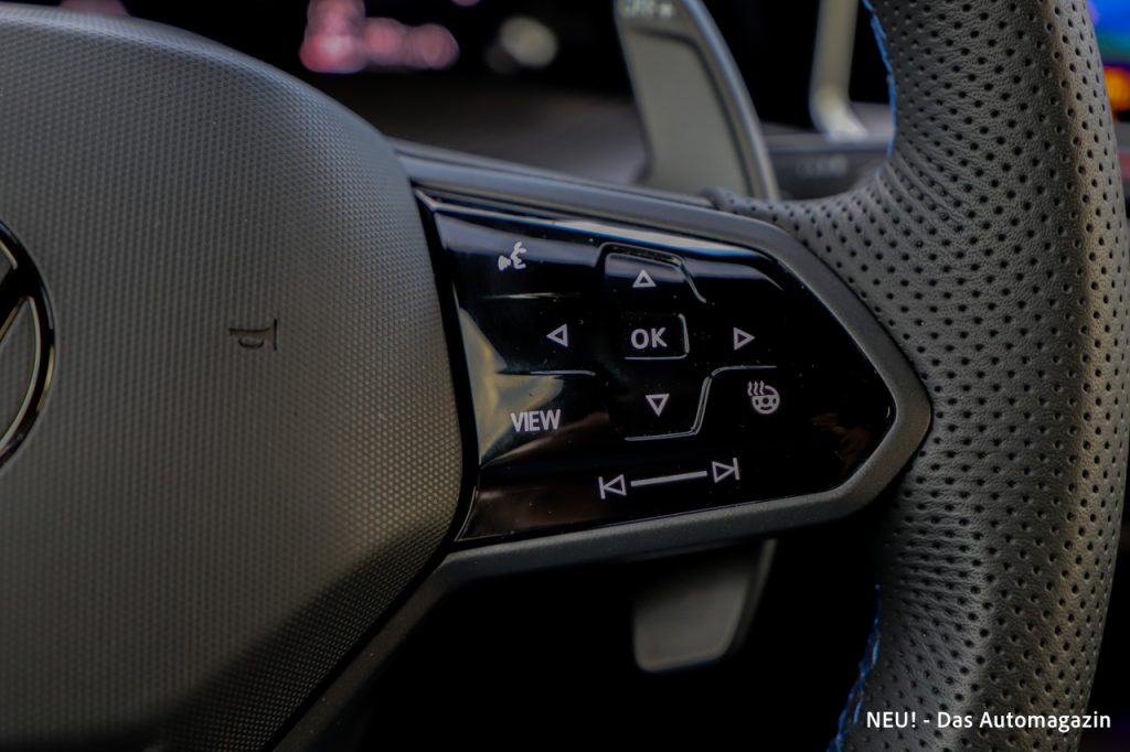 VW Golf R Black Edition Lenkrad mit Touchbedienung