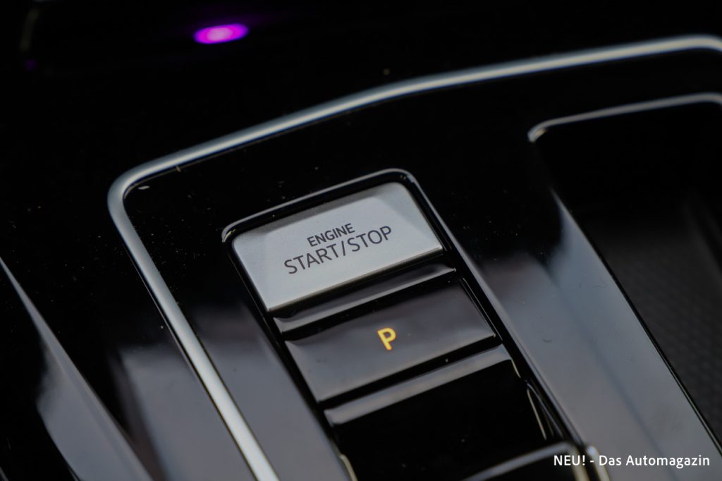 VW Golf R Black Edition Startknopf