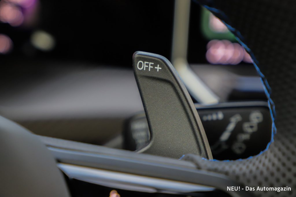 VW Golf R Black Edition Schaltwippe