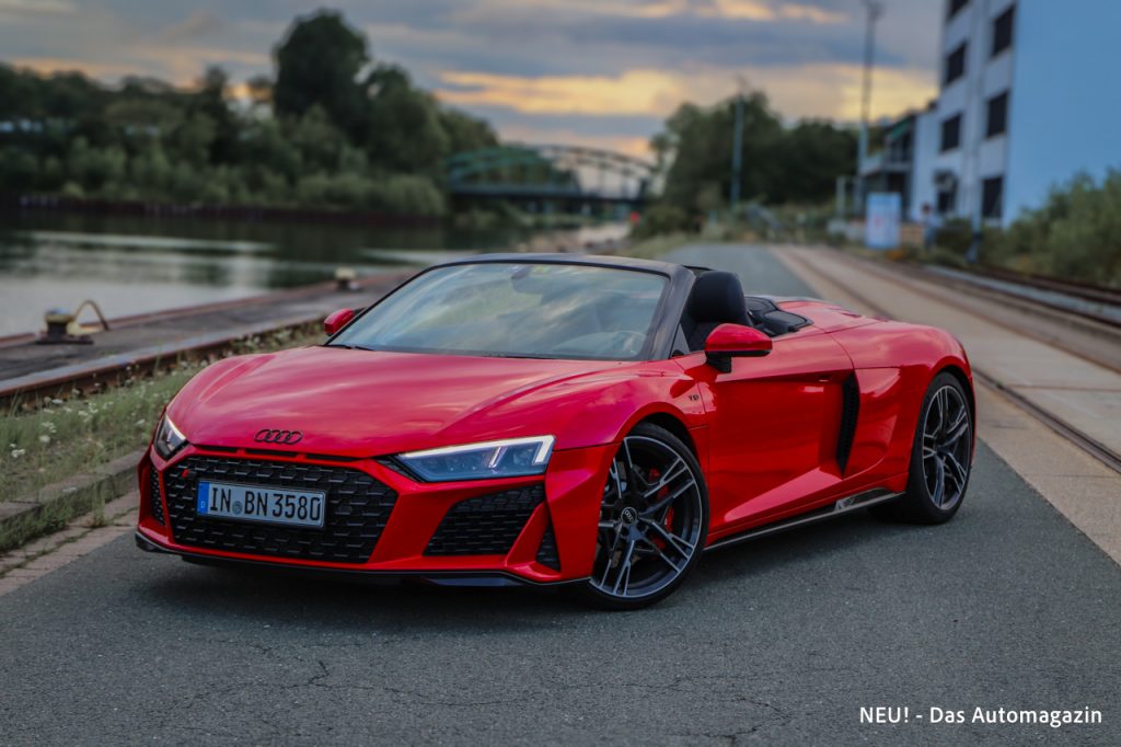 Audi R8 Spyder RWD Tangorot