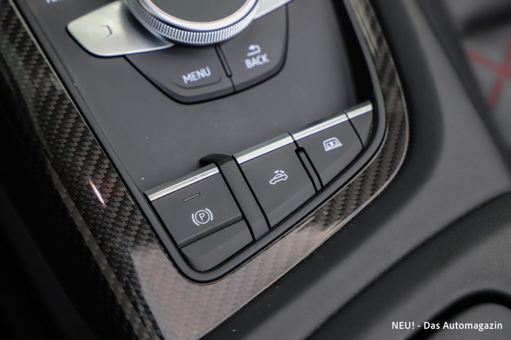 Audi R8 Spyder RWD Verdeckbetätigung