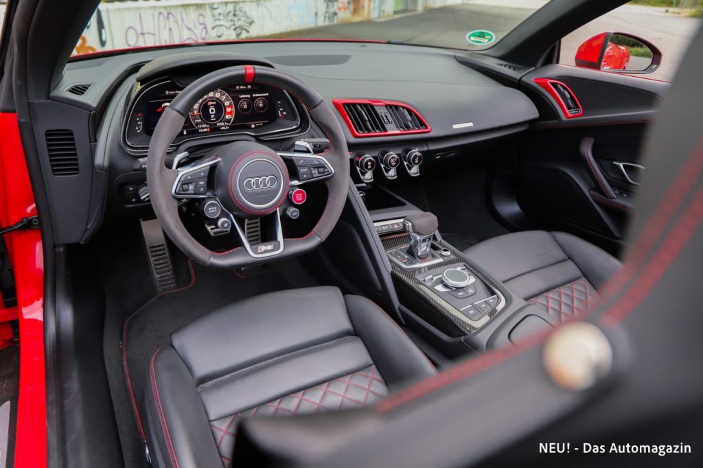 Audi R8 Spyder RWD Interieur