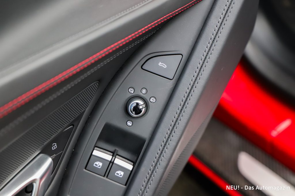 Audi R8 Spyder RWD Spiegelverstellung