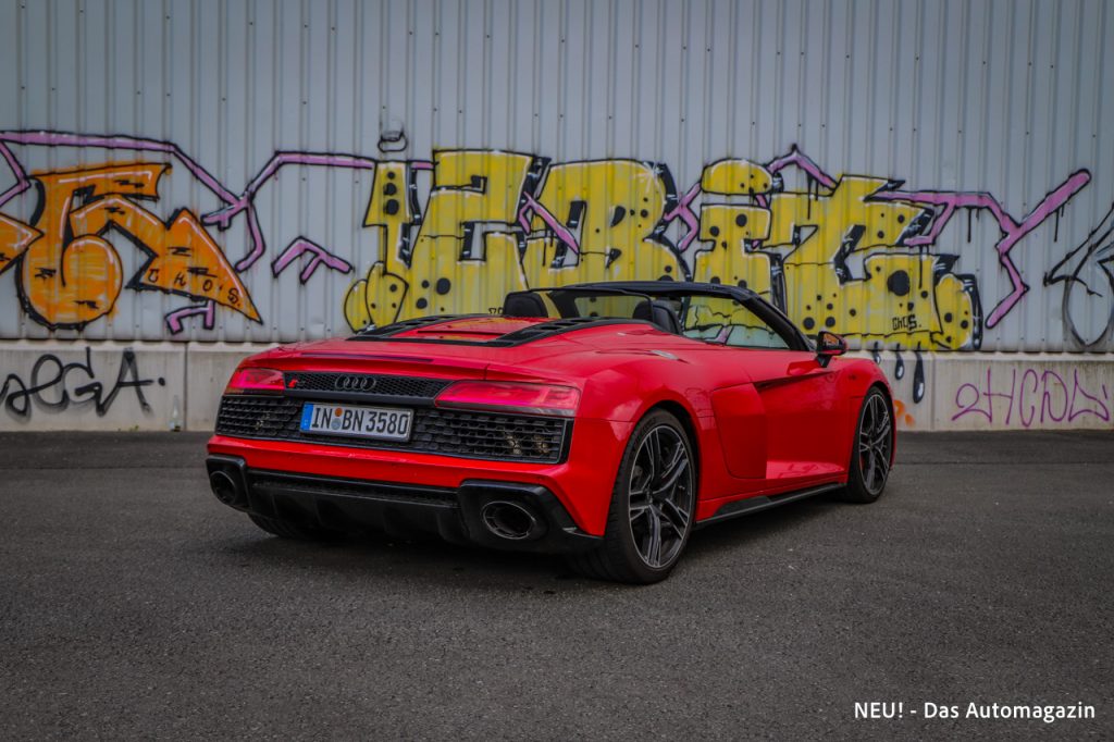 Audi R8 Spyder RWD 5.2 V10 FSI