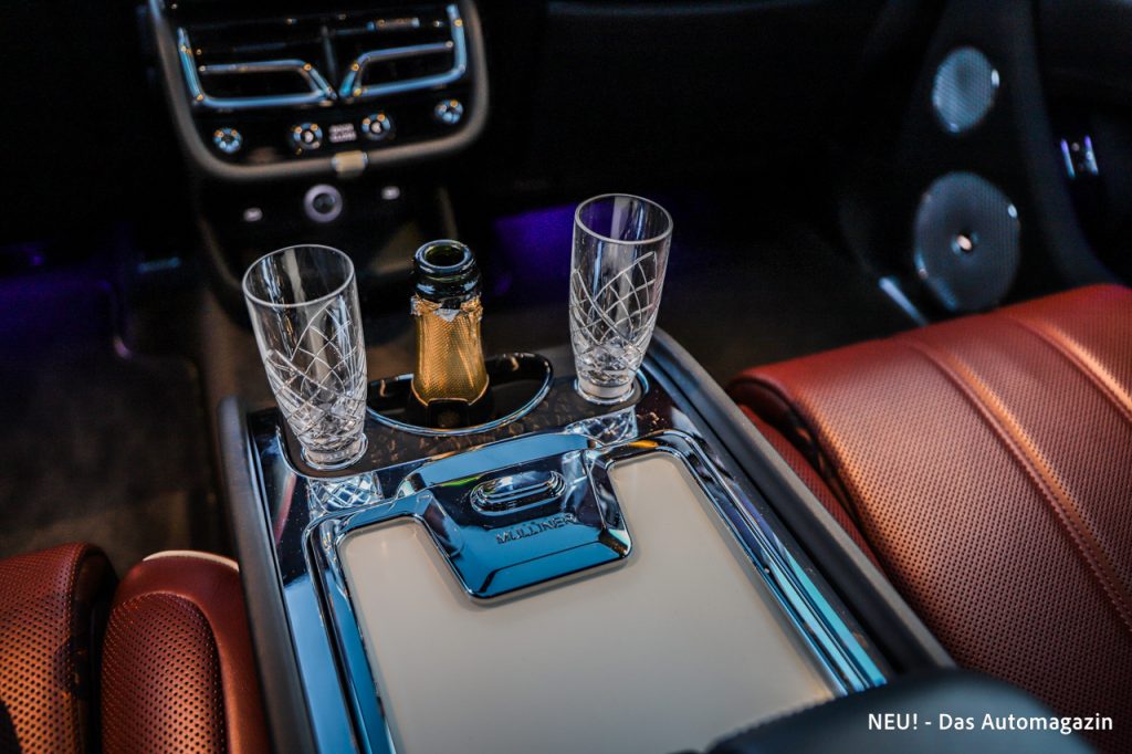 Bentley Bentayga EWB Champagner Kühler