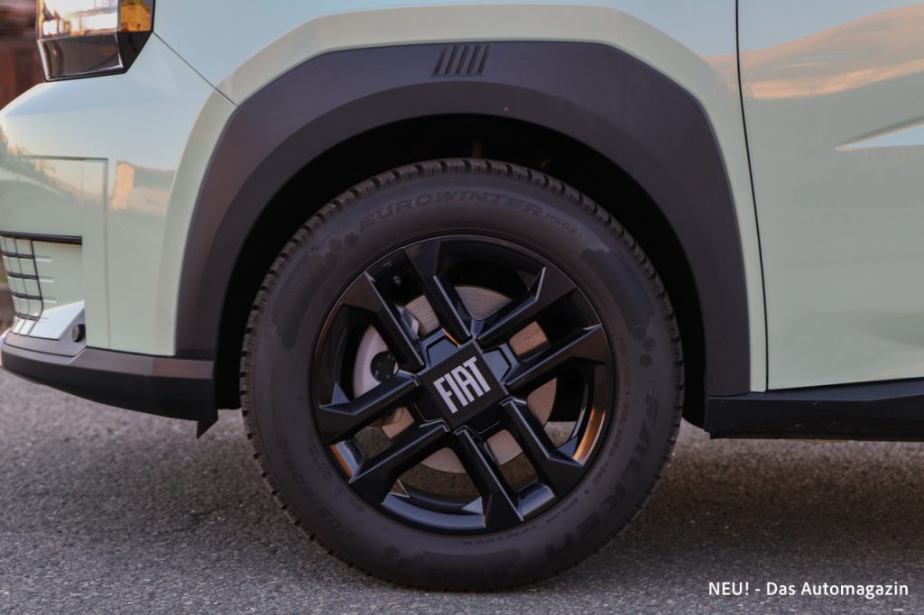 Fiat Grande Panda Hybrid 16-Zoll-Rad