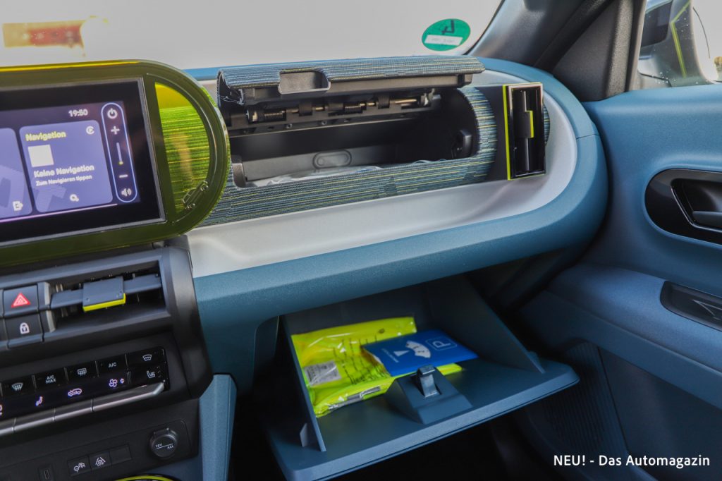 Fiat Grande Panda Hybrid Handschuhfach