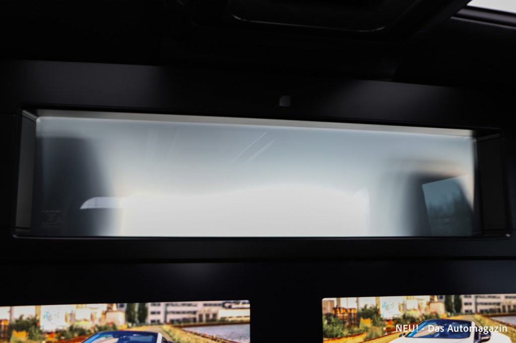 Lexus LM 350h Trennscheibe Milchglas