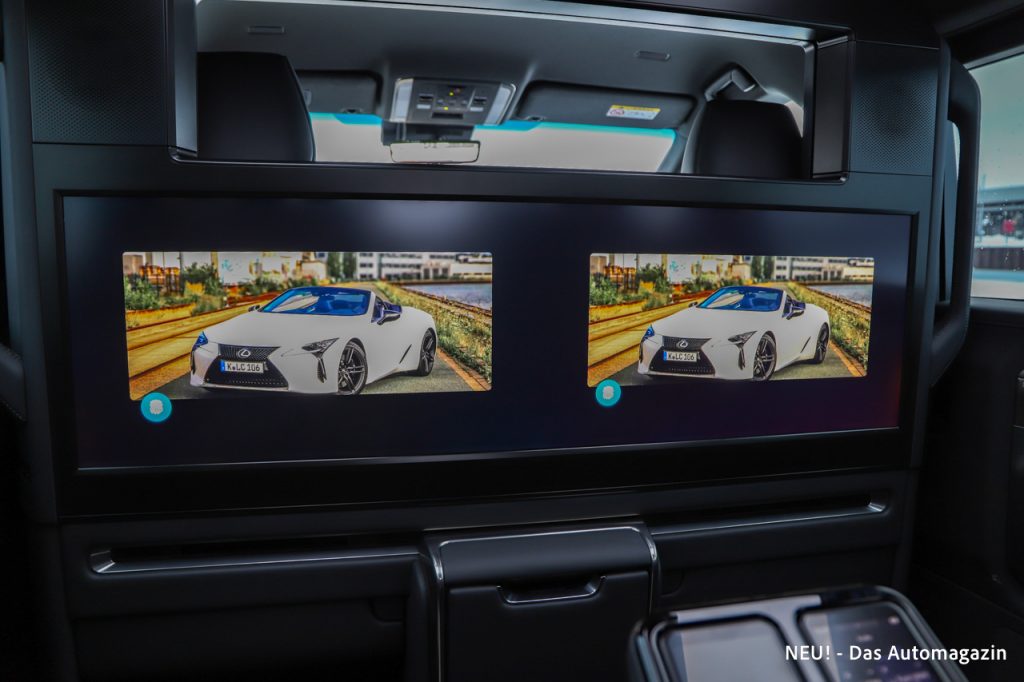 Lexus LM 350h 48 Zoll Monitor
