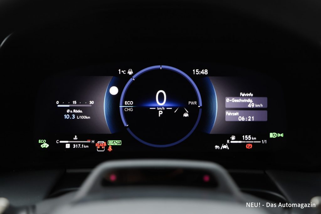 Lexus LM 350h Cockpit