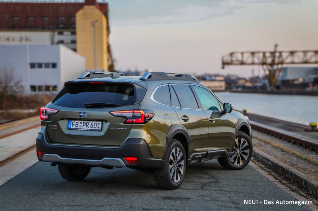 Subaru Outback 2026 rear