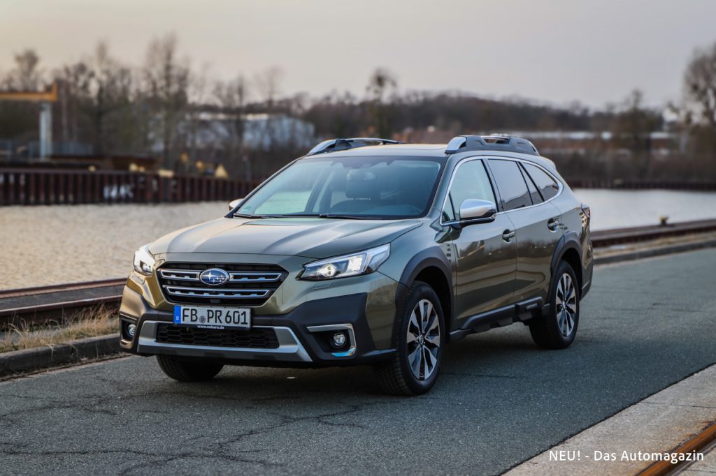 Subaru Outback 2026 seitlich vorne