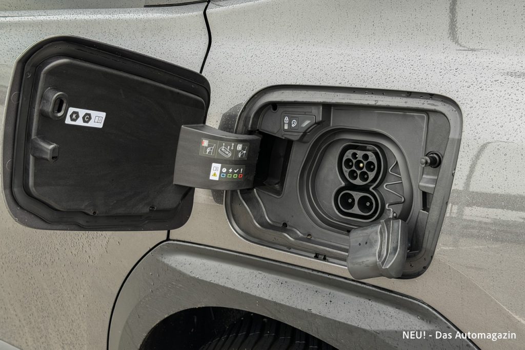 Citroen e-C5 Aircross Ladeanschluss