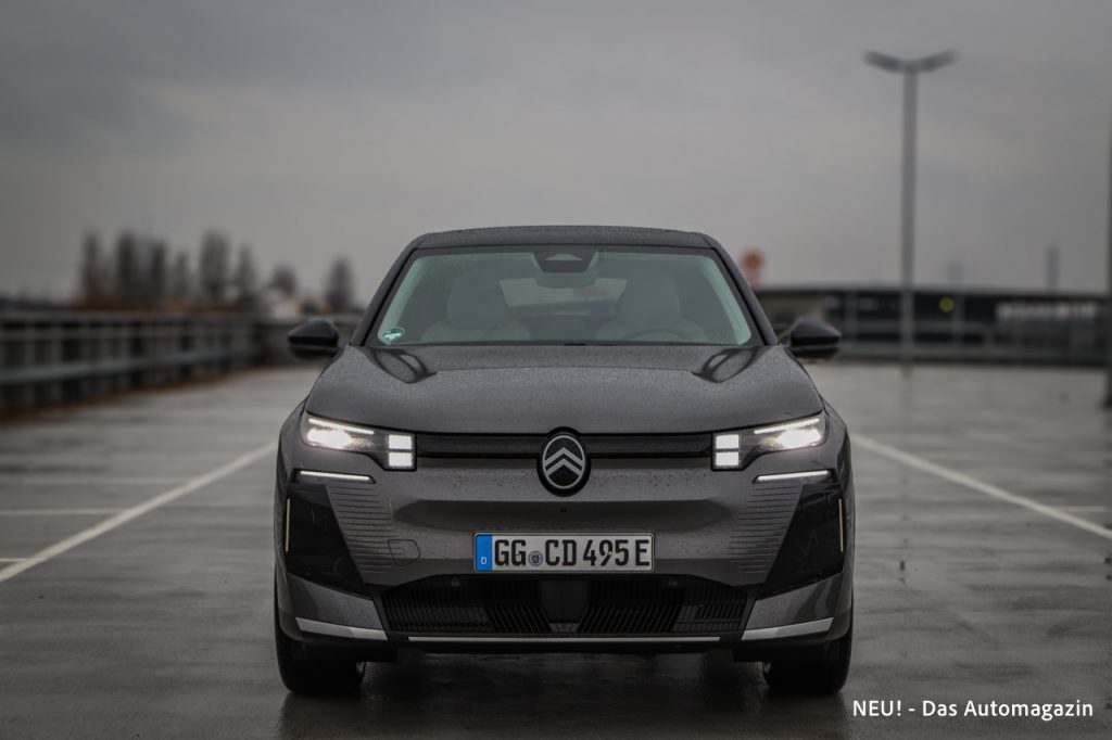 Citroen e-C5 Aircross Front