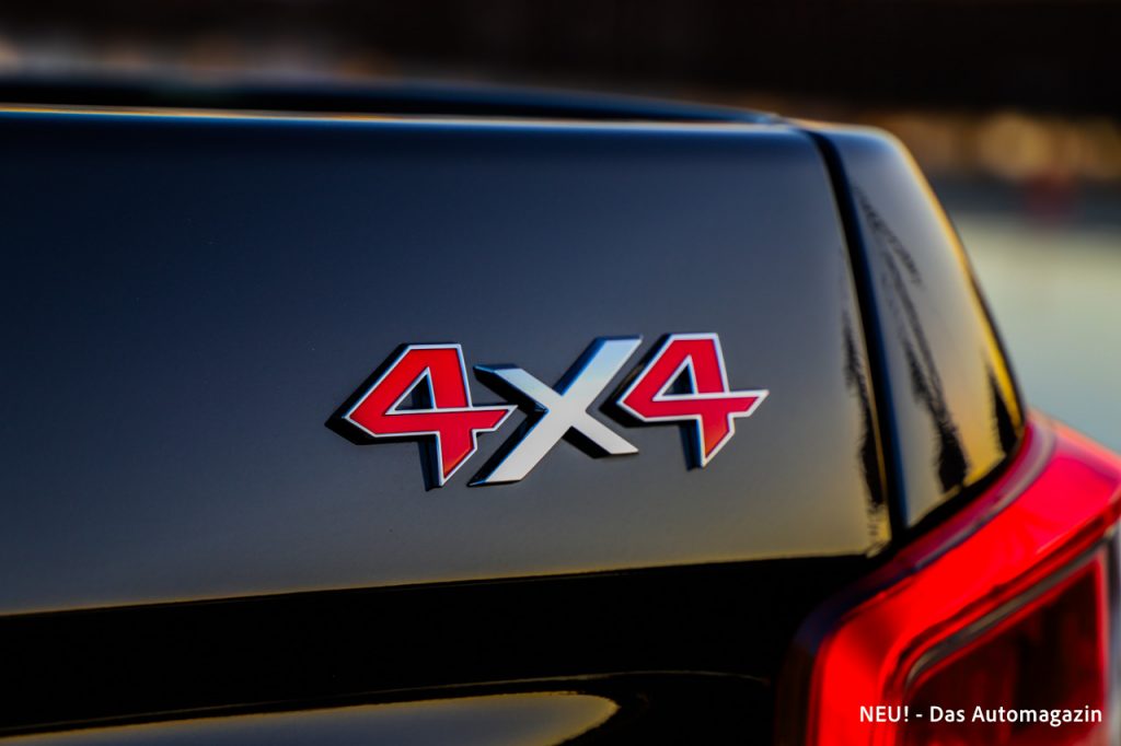 4x4 Badge
