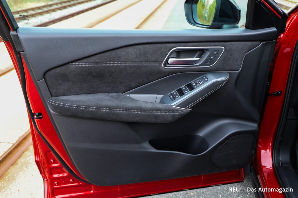 Nissan Qashqai e-Power Wildleder Tür