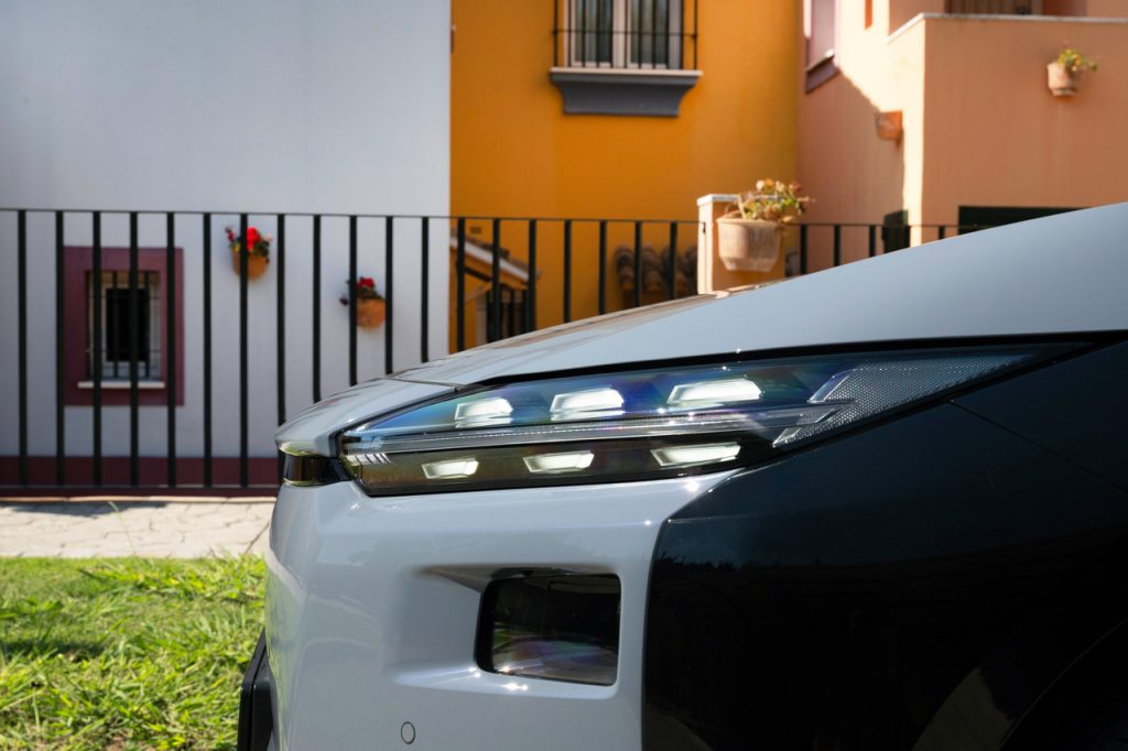 Subaru Solterra 2026 6-Punkt Tagfahrlicht
