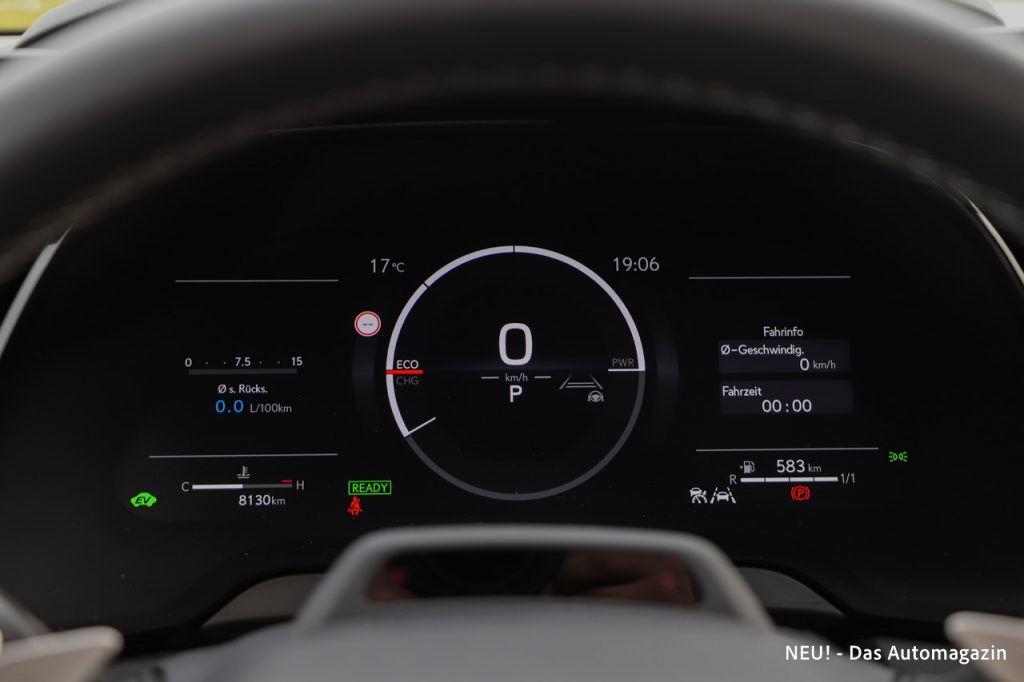 Lexus RX 500h Cockpit