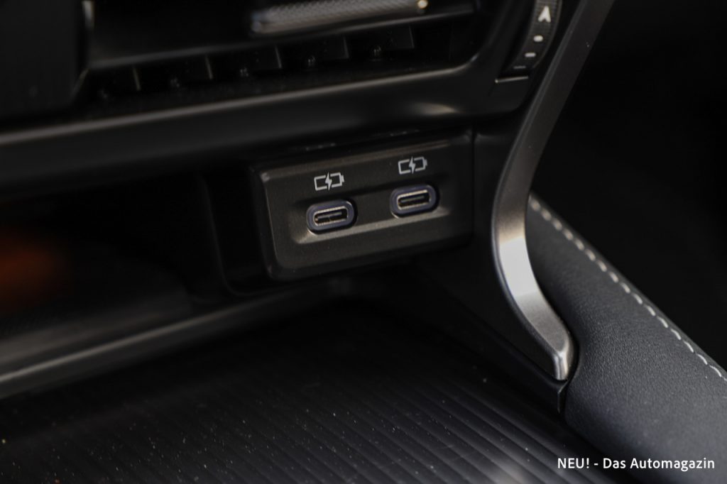 Lexus RX 500h USB-C Anschlüsse