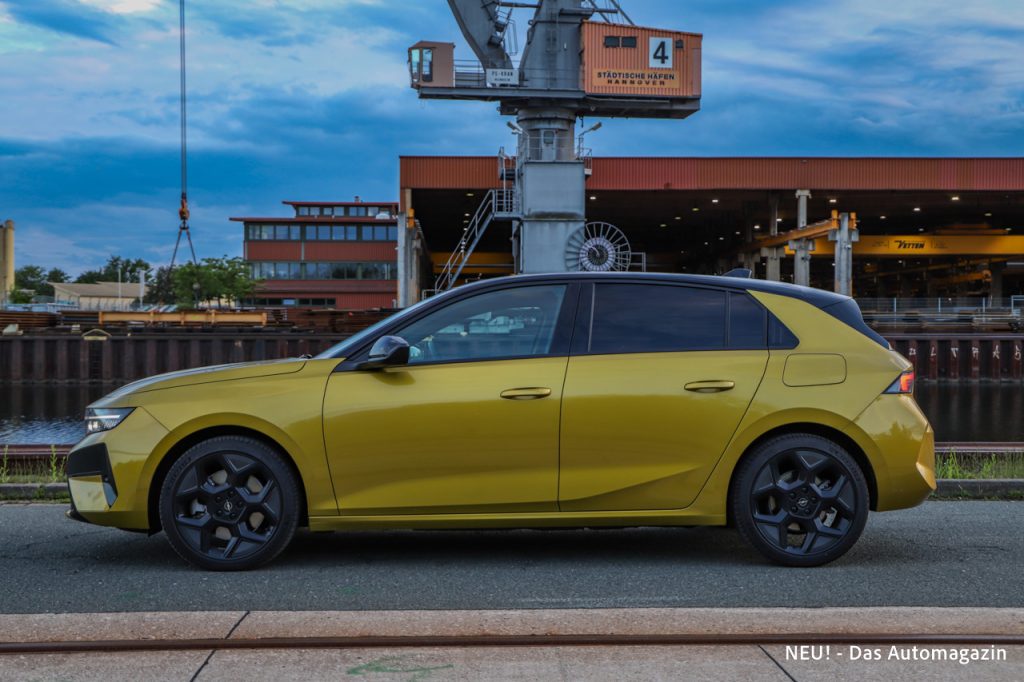 Opel Astra PHEV Facelift Seite
