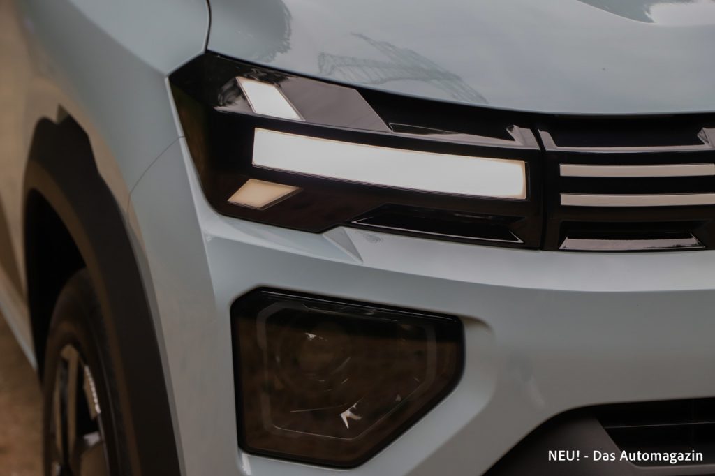 Dacia Spring Electric 100 LED Tagfahrlicht
