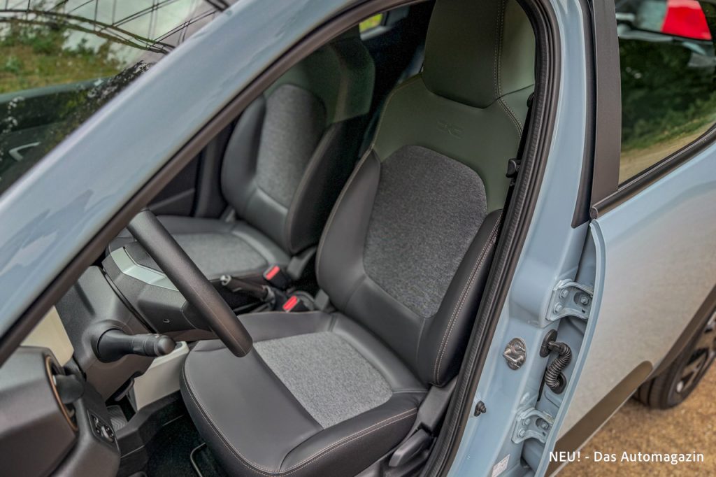 Dacia Spring Electric 100 Sitz