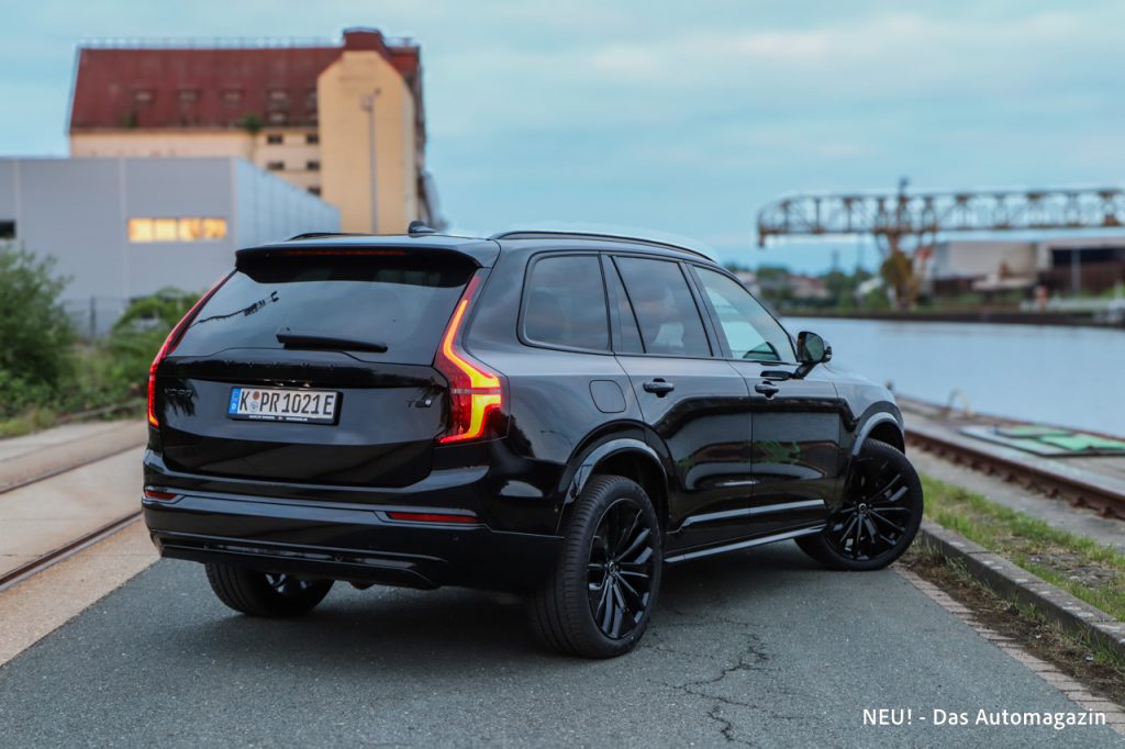 Volvo XC90 T8 Black Edition