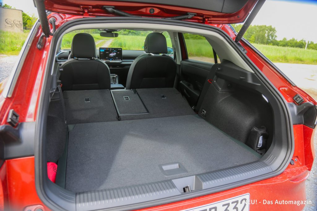 VW T-Roc eTSI Laderaum
