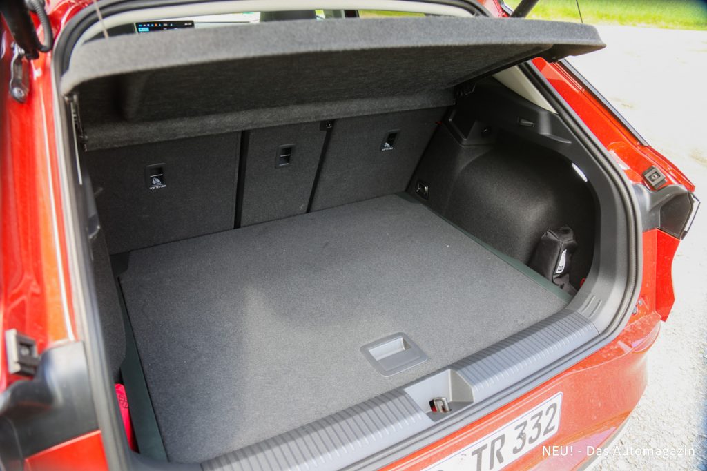 VW T-Roc eTSI Kofferraum