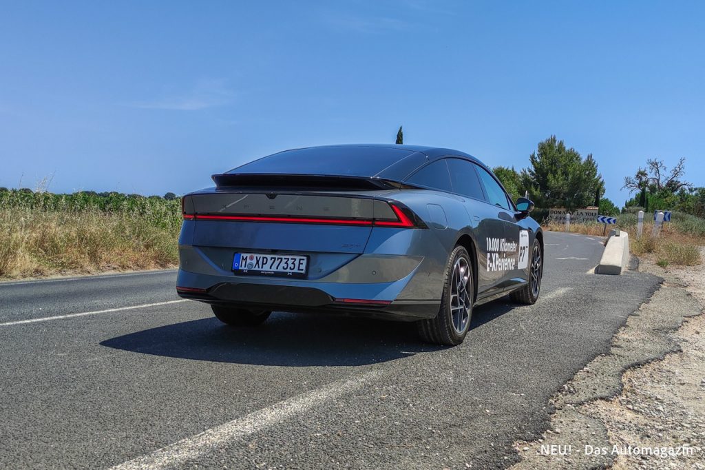 XPeng P7+ rear