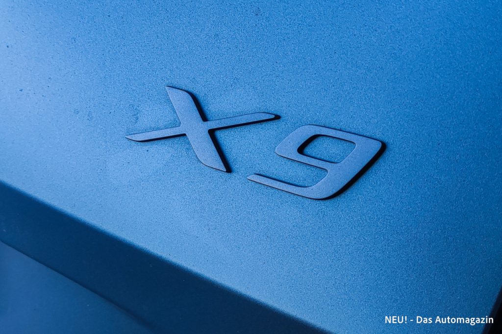 X9 Badge