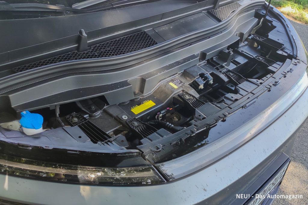 XPeng X9 RWD Motor