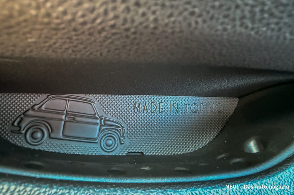 Fiat 500 Elektro Cabrio Easter Egg